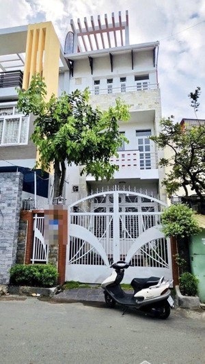 bán căn nhà ngay phạm viết chánh-bình thạnh. giá 3tỷ6/77,2m2 gần ubnd phường, sẵn dòng tiền 18tr