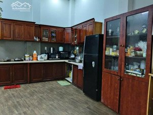 8,5 tỷ tl.! (81m2) . hxh đường sơn kỳ .q tân phú. ngang 5x17m. nở hậu