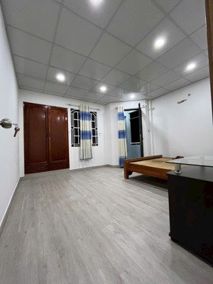 2 tầng btct - gần khu kiều đàm - ngag 4.5m - sổ chuẩn - 3 pn ~60m2 - 5 tỷ nhỉnh tl