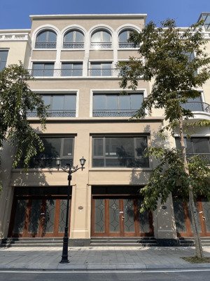 cọ xanh 75m2, vin2. trục thông 20m2, sẵn sổ đỏ. vị trí đắt giá