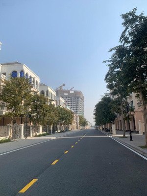 siêu rẻ liền kề 75m mặt đường 20m, gần chung cư trinity, hoàn thiện 5 tầng giá chỉ hơn 12t bao phí