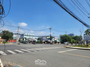 186 tr/m2: chủ bán gấp 122m2 đất cách lương định của 60m, đường nhựa trước nhà rộng 12m ra trần não