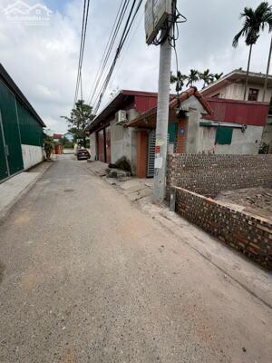 Cần bán 88m2 đất xóm 5 Đông Dư - ngõ 999 Bát Khối. Đường thông ô tô tránh