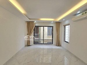 bán nhà mới, lô góc, kd nhỏ được 33m2, 7,95 tỷ, 3pn, 4wc tại phố 8/3, q.hai bà trưng