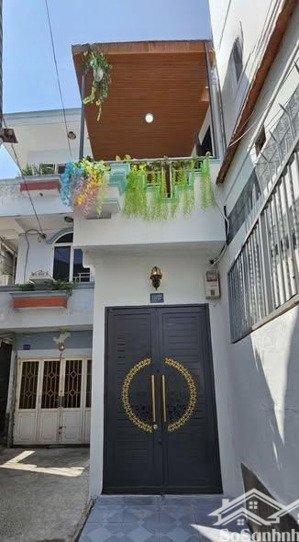 4,25 tỷ nhà hẻm cách hxh 1 căn 3,5 x 8,5 ( nở hậu ) shr nhà mới ở liền