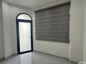 hẻm nhựa 10m điện biên phủ nhà 4 tầng ngang 5m giá 18 ty