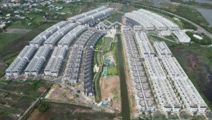 bán nhà phố ngang 5m gần hồ. sổ hồng sẵn lavida vũng tàu. giá 7,5 tỷ