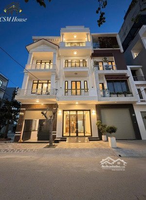 độc lập - đường 12m - 4 tầng - thang máy