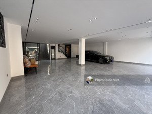 bán nhà nguyễn văn cừ -bồ đề - long biên lô góc -2 mặt tiền 7 tầng + lửng nhà mới kính koong - hiếm