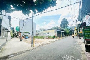 cần bán lô đất 50m2 hẻm xe oto