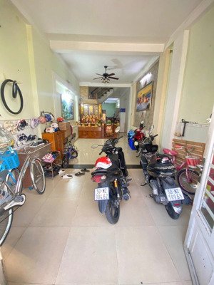 bán nhà lê văn quới - gần ngã tư bốn xã - 4x21m - 1 trệt 2 lầu sân thượng - hẻm 5m - giá 6,7 tỷ tl