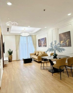 chính chủ bán nhà tập thể tầng 1, láng hạ, thái hà, 95m, 3pn, 2wc, có sân để ô tô ngày đêm, có sổ