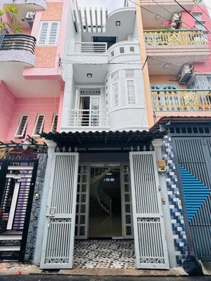 bán nhà 2 mt trước sau đường nguyễn hồng đào dt( 3 x 14m) giá 7.4 tỷ