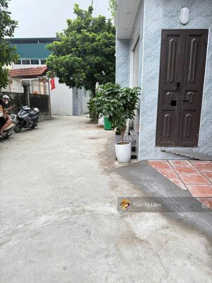 đức diễn chỉ 8 tỷ có nhà dân xây sẵn ở, ô tô đỗ cửa,thoáng trước sau gần trường học các cấp