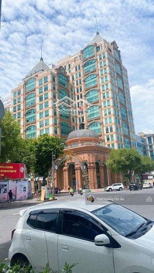 chủ cần thanh khoản gấp nhà nguyễn du q1 - đối diện tổng lãnh sự - dòng tiền 1.1 tỷ - sổ vuông.