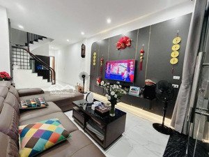 phố vip trung phụng, ngõ thông, 3 gác, thoáng trước sau, nhà mới đẹp, tặng nội thất, ở ngay,47m2*5t