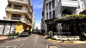 khu vip phân lô - nhà 6 tầng có thang máy đường trần thị năm, 83m2, hẻm xe hơi 12m có vỉa hè 2 bên.