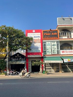 chính chủ gửi bán nhà mặt tiền kinh doanh nguyễn hữu thọ giá rẻ! 