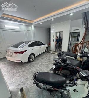 Bán nhà Vũ Tông Phan, Thanh Xuân, Gara Ô tô, Kinh doanh, Thang máy, 48m2, 17.5 tỷ