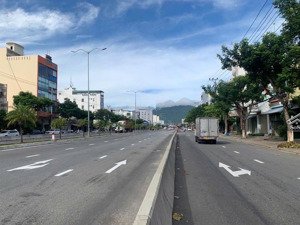 siêu vip! bán đất tặng nhà 2 tầng cũ 805m2 64,99 tỷ - mt ngô quyền - q. sơn trà