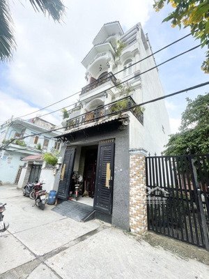 dt:80m2, nhà 4 tầng, hẻm 6m thông,6pn , 200m qua aeon tân phú giá 8,85 tỷ