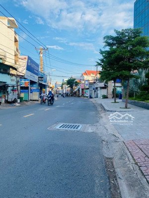 4 tầng. mặt tiền đường 128. sát tây hoà. phước long a. shr. gấp bán: 8 tỷ bốn ba mươi.