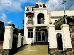 Bán nhà 2 tầng Tân cổ điển Full nội thất Kiệt ôtô 44 Vũ Ngọc Phan, phường Thuỷ Xuân, TP Huế, chỉ 3,25 Tỷ