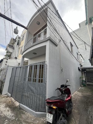 hẻm xe hơi đường lê trọng tấn, 3,7x10m 1 lầu