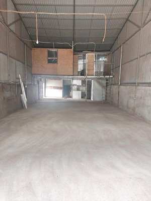 cho thuê gấp kho 150m2 sa đôi - nam từ liêm có gác xép, sẵn 3pha - ô tô 2,5tấn vào tận xưởng