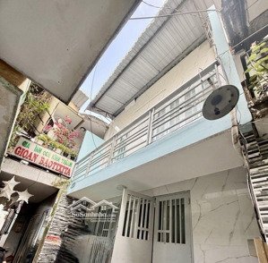 gấp bán - chỉ 2,5 tỷ - nhà đẹp ở ngay - thống nhất -gần chợ hạnh thông tây - 2 tầng - sổ hồng riêng