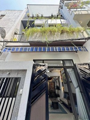 bán gấp qua năm định cư mỹ nhà rạch bùng binh-quận 3 dt62m2 3tỷ450 cho thuê 12tr/tháng,sẵn nội thất