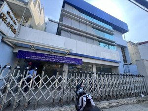 cho thuê nhà mặt phố 61 bùi đình túy, 120 triệu, 123.5m2, 4pn, 6wc, bình thạnh, hcm