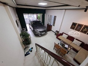 bán gấp nhà mtkd ở phường 10, tân bình, ngang lớn 5m, 2 tầng, giá chỉ 9.x tỷ