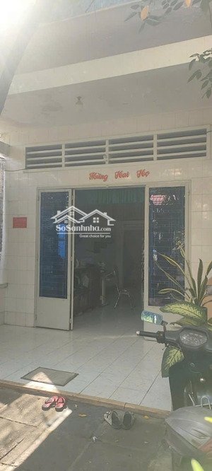 cho thuê nhà nguyên căn 175m2 , 3pn , hẻm betong 3,5m