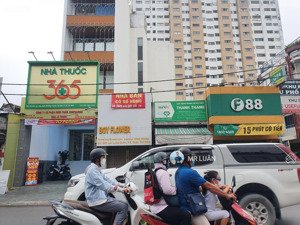 gấp.nhà 2 mặt tiền trước sau 662 lạc long quân, dt: 5m nở hậu l 12x22m, hầm 5 lầu tm, hđt 90tr