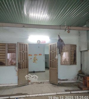 cho thuê nhà 132m2 ( 6 x 22m ) mặt đ. lê văn thịnh nối dài