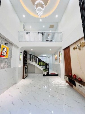 hot! nhà mới hoàn thiện 4 tầng- sân rộng để xe/ huỳnh tấn phát/ ngay kdc nam long - lý phục man