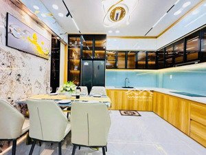 bán nhà hẻm xe hơi trần bình trọng ngay hồ bơi lam sơn quận 5, dt: 4.7x17m, lửng 2l st, giá 16.7 tỷ