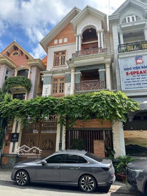 bán căn nhà ngay an dương vương tự dt: 8x20m cn 150m2 4 tầng thang máy giá bán 32.8 tỷ thương lượng