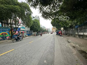 bán nhà diện tích 1.370m2 - ngay gần sân bay t3 - 23x60m - cấp 4 - tiện xây mới giá bán 145 tỷ tl