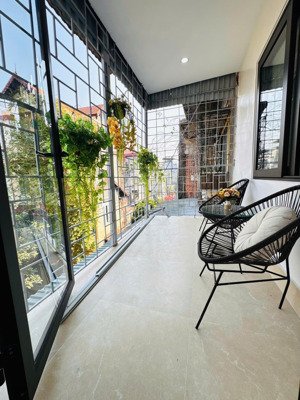 tập thể cát linh, đoàn thị điểm, mặt phố, lô góc, 75 m2, (33 m2 sổ), 3 ngủ, 4.x t/ỷ.