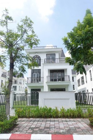 biệt thự đơn lập hud mê linh 
 duy nhất 01 căn trục đường 24m vị trí đẹp hiếm