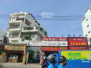 nhà 3 tầng mặt đường huỳnh tấn phát q 7. 10*21, nở hậu 11m. giá 28 tỷ