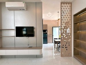 căn hộ chung cư 1 pn (50m2) full nội thất cao cấp máy giặt riêng - gần cv lê thị riêng quận 10