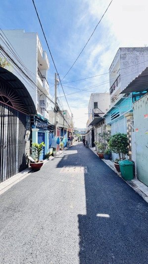 bán nhà riêng tại tân chánh hiệp 8, 4,4 tỷ, 80m2, đẹp và nhiều tiện ích