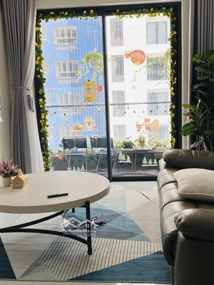 bán căn góc 75m2 , 2pn 2wc ,view hồ bơi căn hộ c-sky view,tp thủ dầu một ,bình dương