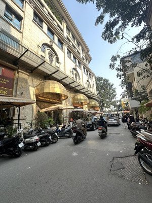 chính chủ cần bán gấp nhà phố hạ hồi trần hưng đạo hoàn kiếm 6 tầng mt 6m 4 ngủ giá 10.2 tỷ