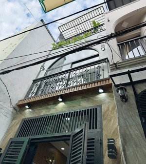 bán gấp nhà dt 39,2m2 giá 2tỷ490tr đường phú mỹ p22 q. bình thạnh