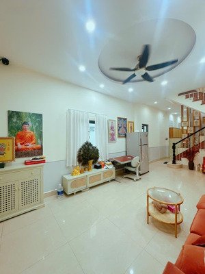 bán nhà huỳnh văn bánh - 76.8m2 - 4 tầng - 12 tỷ - vị trí thuận tiện phú nhuận