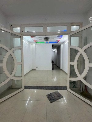 nhà nc 4*14m 2lầu st 4pn 4wc hxh nguyễn văn khối p8